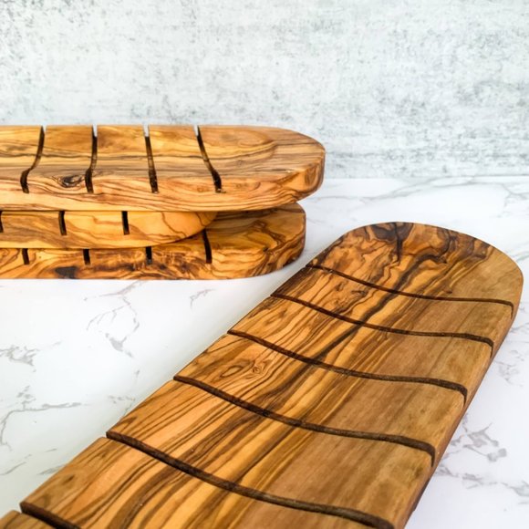 Olive Wood Bread Slicing Board / 15.5" Long Bread Board / Hand crafted Board - Picture 3 of 7